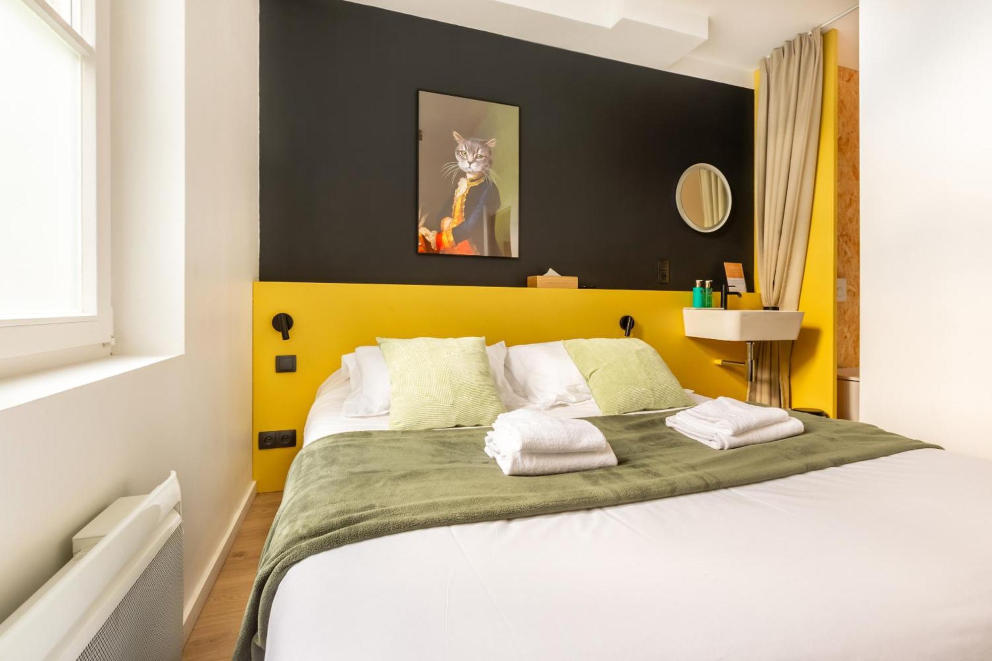 Au Chat Qui Dort Lille - Magasin Екстериор снимка